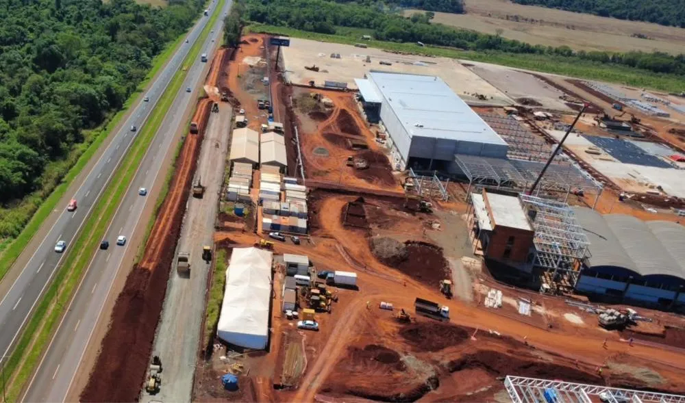 Usuários que precisarem de suporte podem acionar os serviços gratuitos de atendimento médico e mecânico pelo número de emergência 0800 277 0163. Foto: divulgação