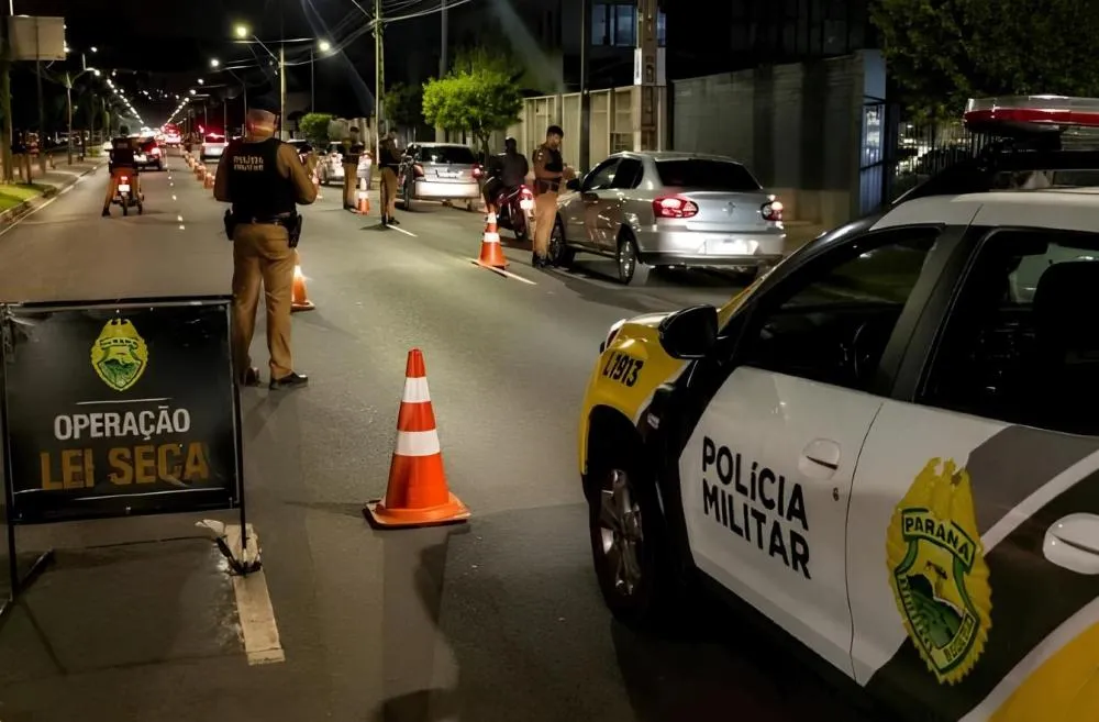 Operação Lei Seca realizada pelo 14º Batalhão da Polícia Militar registrou 20 infrações de trânsito em Foz do Iguaçu na noite de sexta-feira (9).