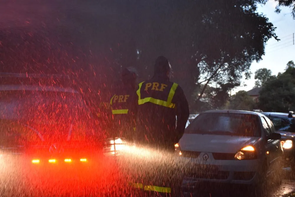 A Operação Nossa Senhora Aparecida terminou com 98 acidentes, 110 feridos e quatro mortes nas rodovias federais do Paraná. Foto: PRF/Divulgação.