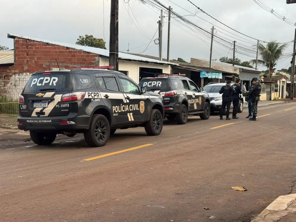 Cinco ordens judiciais foram cumpridas pelas forças de segurança no bairro Cidade Nova, na manhã desta sexta-feira-Foto: Leandro Zanotto/Polícia Civil