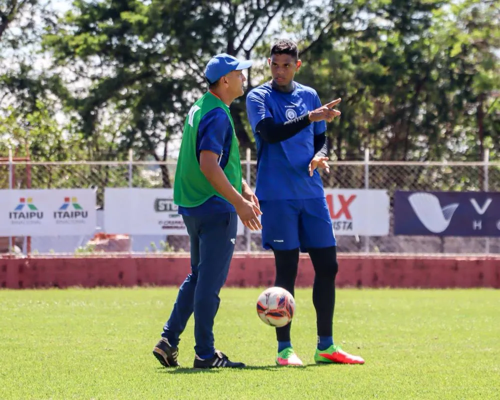 Foz enfrenta o Paranavaí por vaga direta na semifinal da Copa Paraná