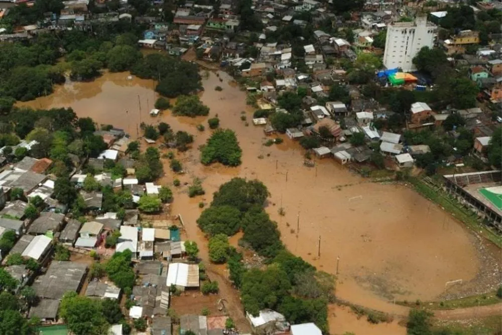 Na rota de alerta, Foz deve ter chuva nesta sexta-feira e sábado, mas tempo firma no feriado de Finados
