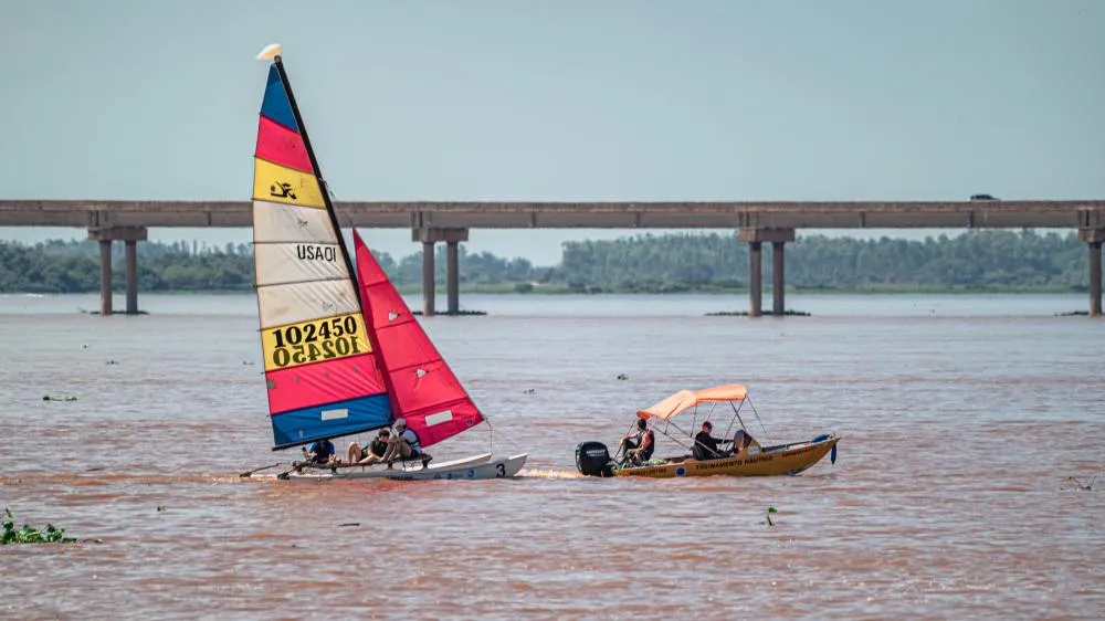 O turismo náutico é uma das atividades impulsionadas pelo Itaipu Parquetec para diversificar as experiências turísticas no Lago de Itaipu-Foto: Lindomar Vantelino