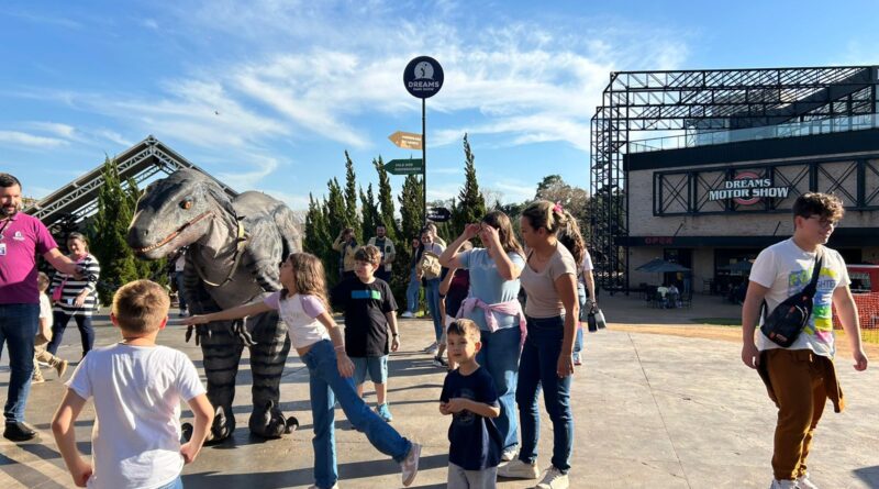 No Complexo Dreams em Foz do Iguaçu, no Paraná, a diversão é garantida para família inteira nestas férias de verão.